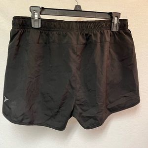 Old Navy Active Go Dry size medium tall black shorts with built in liner
